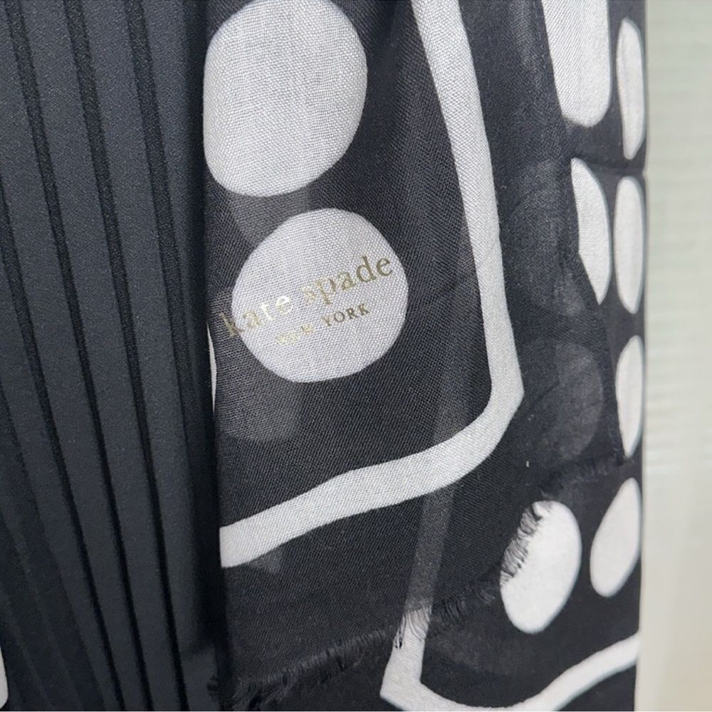 kate spade Black White Art Large Dot Oblong Fringe Hem Scarf - Picture 10 of 12